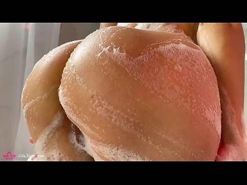 ❤️ Brunette Masturbates Pussy tare da Vibrator zuwa Tsananin inzali a cikin Shawa ❤️ Batsa na Rasha ️❤