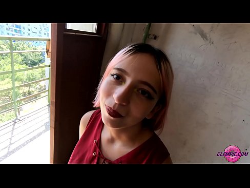 ❤️ Sha'awar ɗalibi yana tsotsar Baƙo a Waje - Cum A Fuskarsa ❤️ Batsa na Rasha ️❤